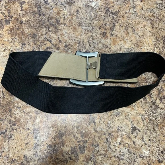 Vintage stretchy black belt 26.5 end to end with stretch - Picture 5 of 5